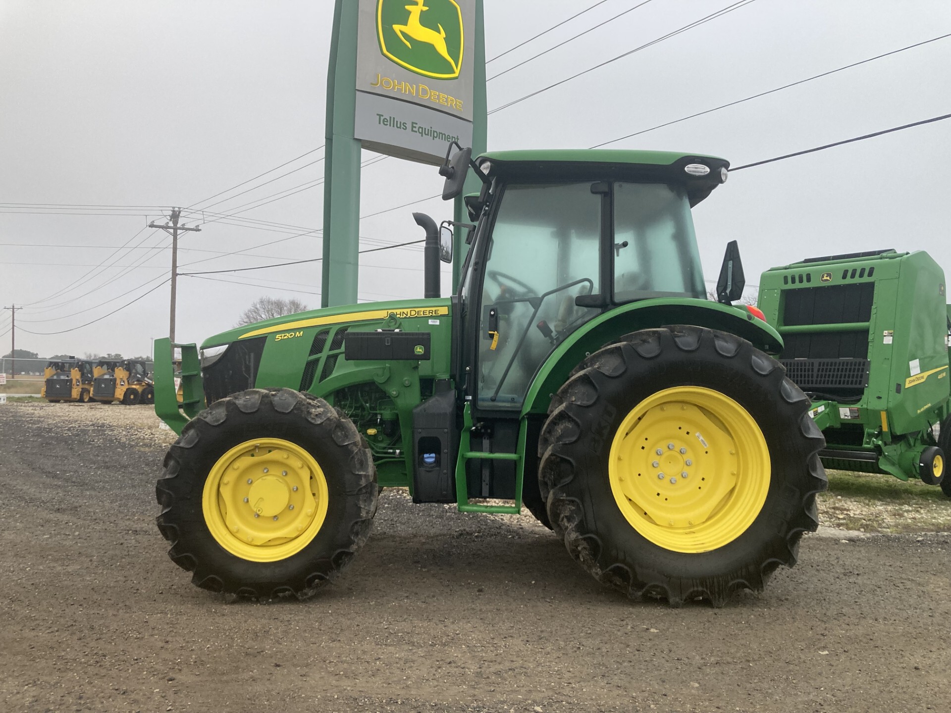 2025 John Deere 5120M Image 1