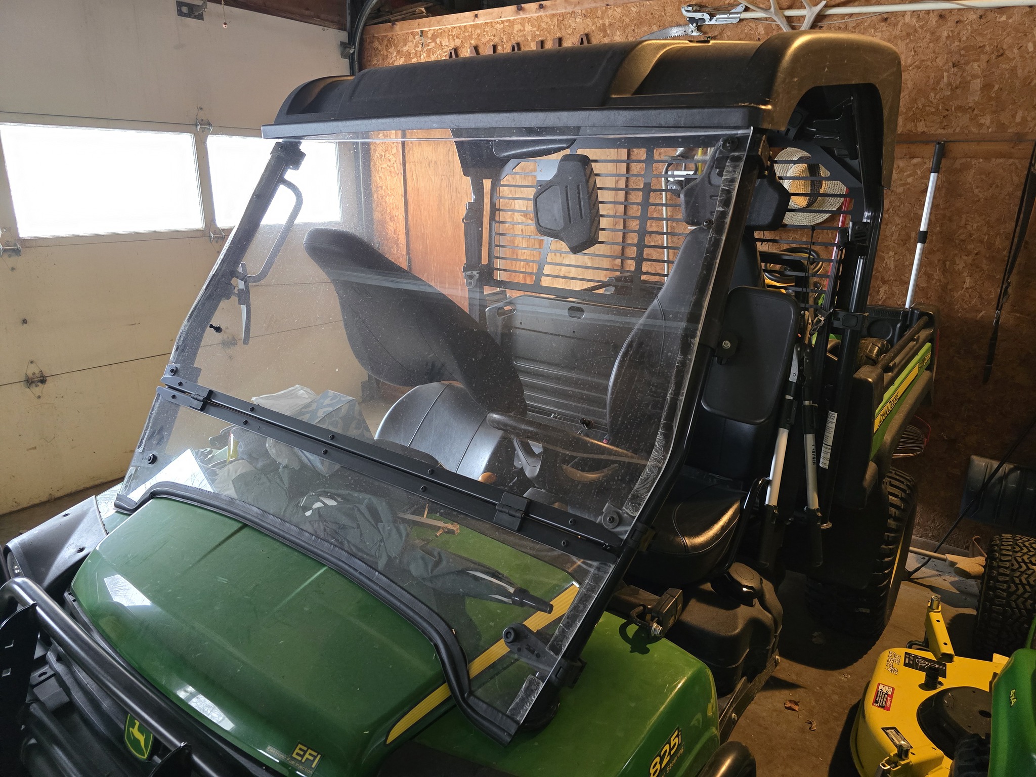 2016 John Deere XUV 825i Image 8