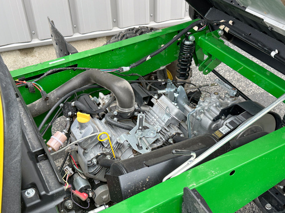 2025 John-Deere TX 4X2