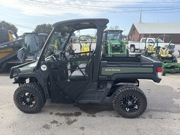 2023 John Deere XUV 835M Photo 8