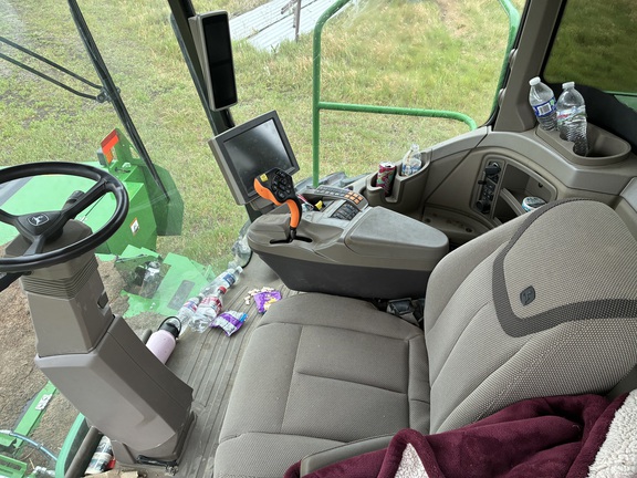 2023 John Deere W235R (6th thumbnail)