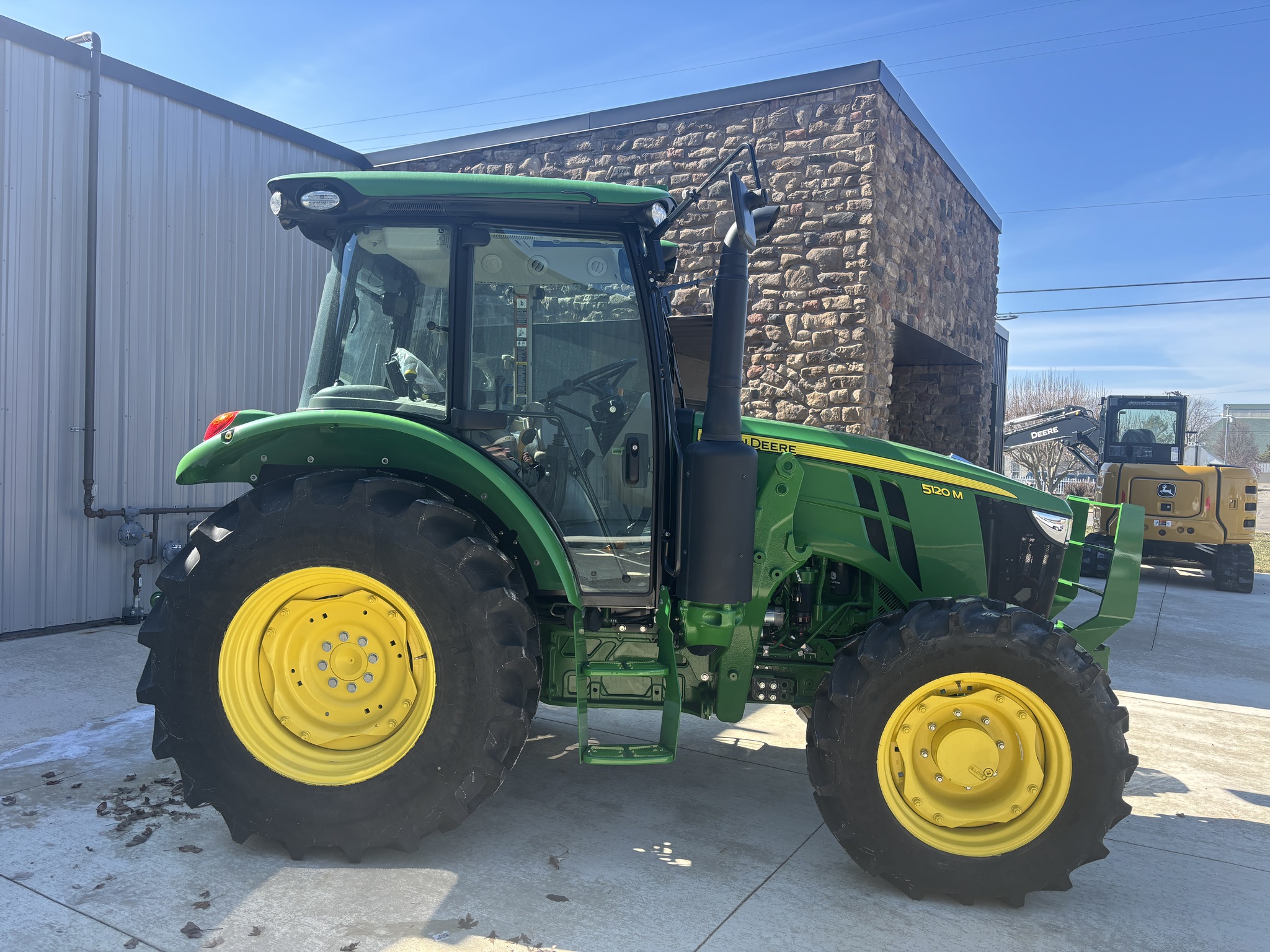Used 2023 John Deere 5120M Utility Tractors at Koenig Equipment in Anna, OH - PhotoXL2