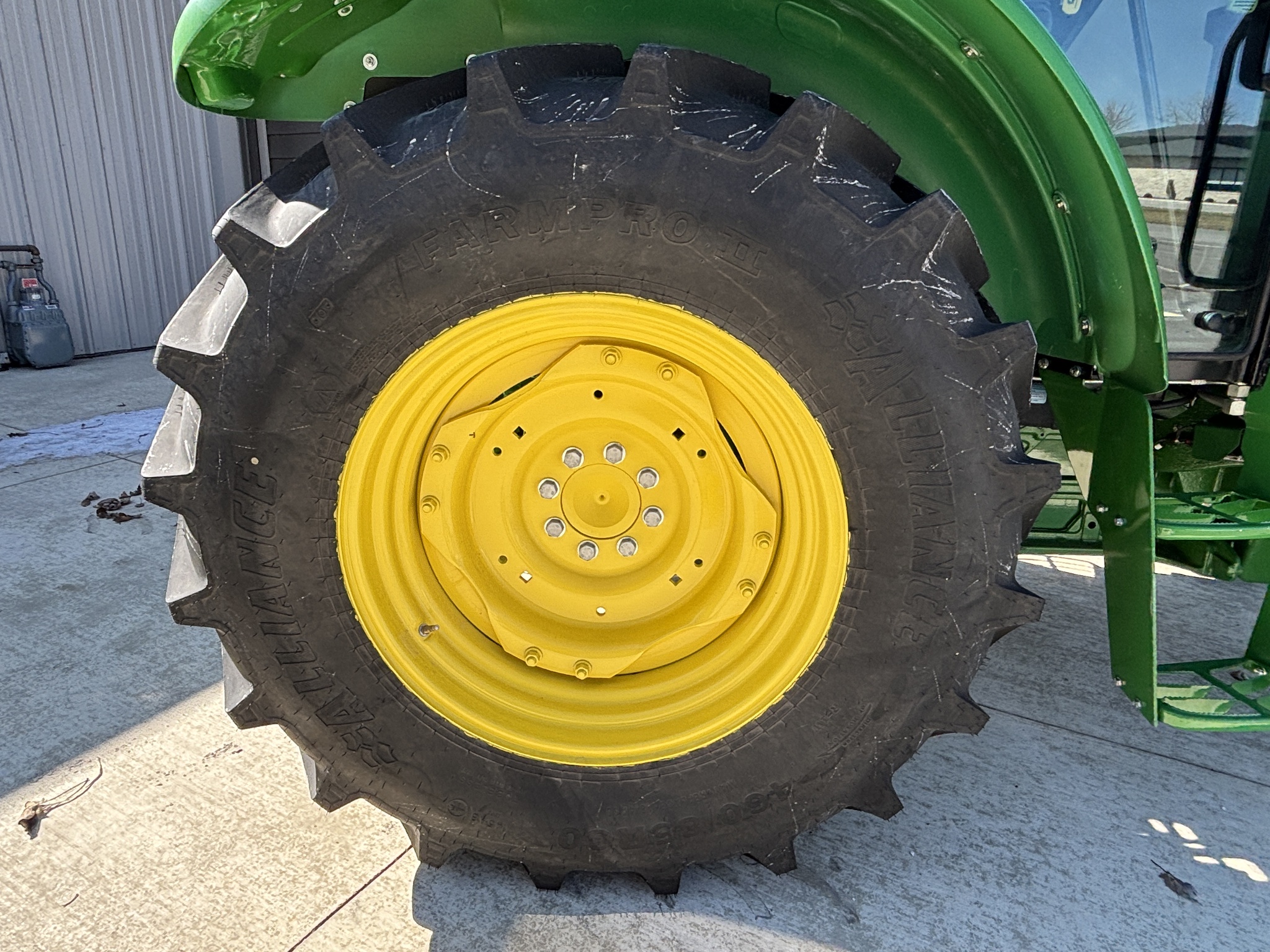 Used 2023 John Deere 5120M Utility Tractors at Koenig Equipment in Anna, OH - PhotoXL11