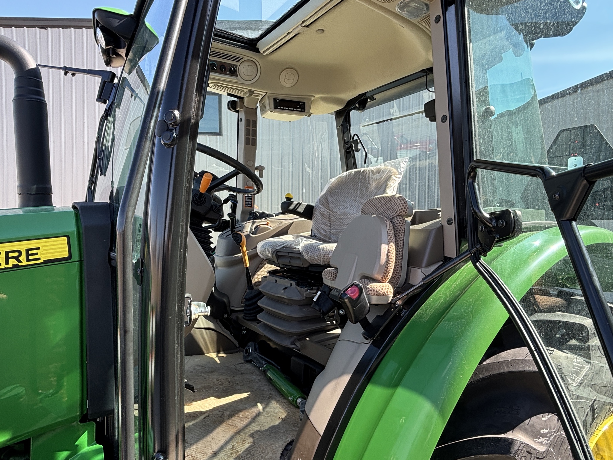 Used 2023 John Deere 5120M Utility Tractors at Koenig Equipment in Anna, OH - PhotoXL21