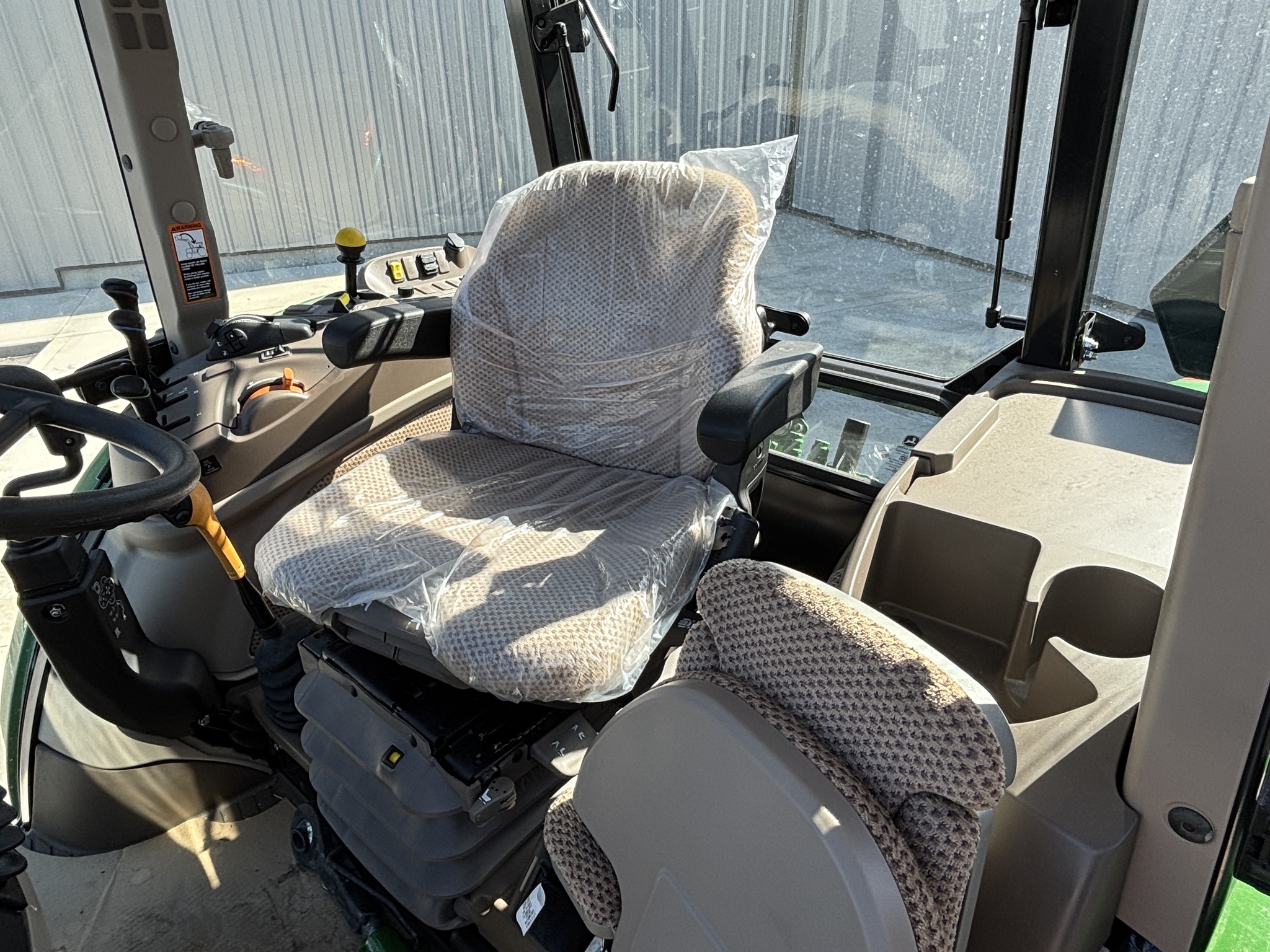 Used 2023 John Deere 5120M Utility Tractors at Koenig Equipment in Anna, OH - PhotoXL22