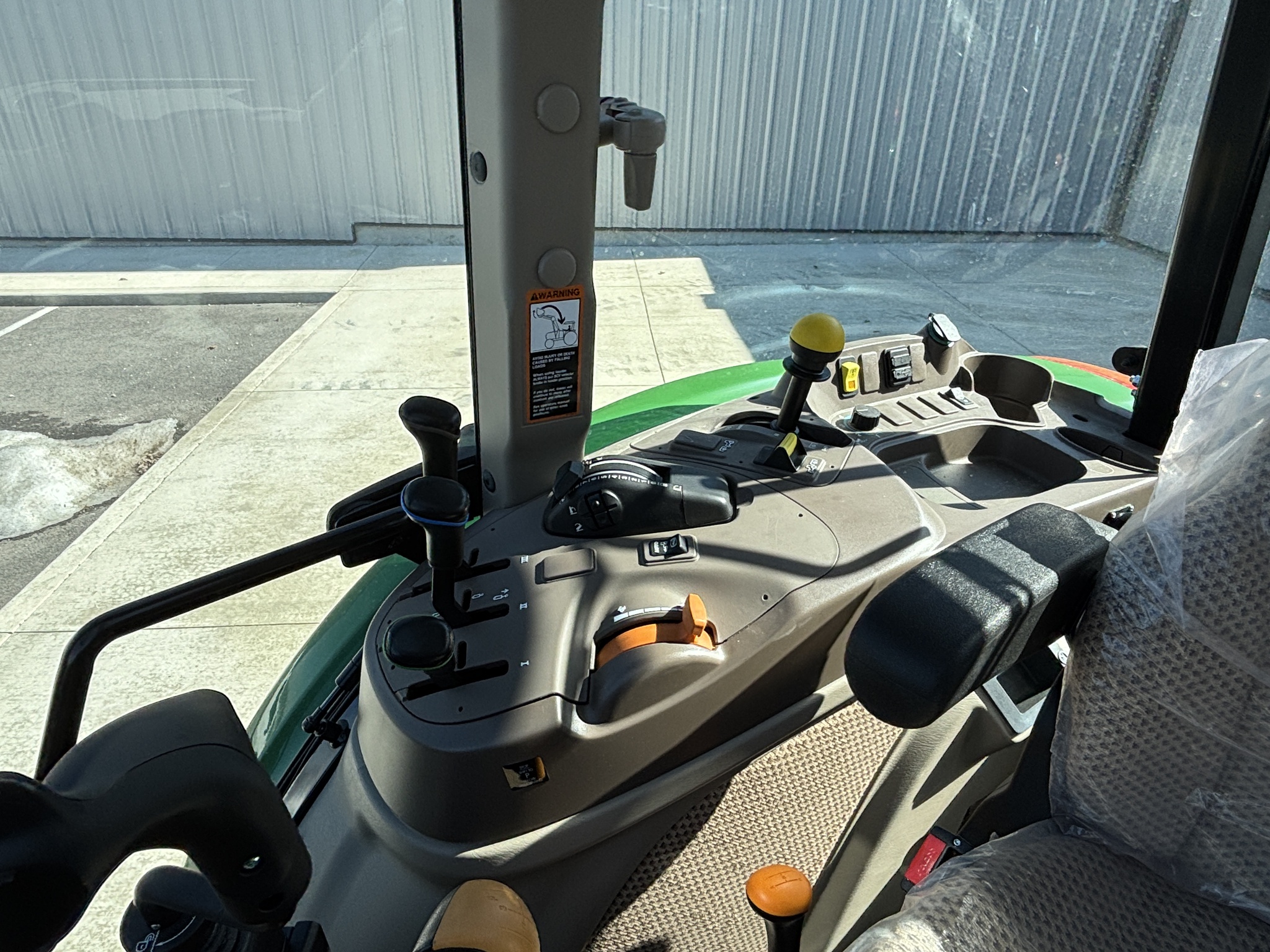 Used 2023 John Deere 5120M Utility Tractors at Koenig Equipment in Anna, OH - PhotoXL24