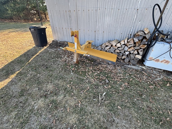 Used 1966 John Deere 2510 Utility Tractors at Koenig Equipment in Knightstown, IN - Photo16