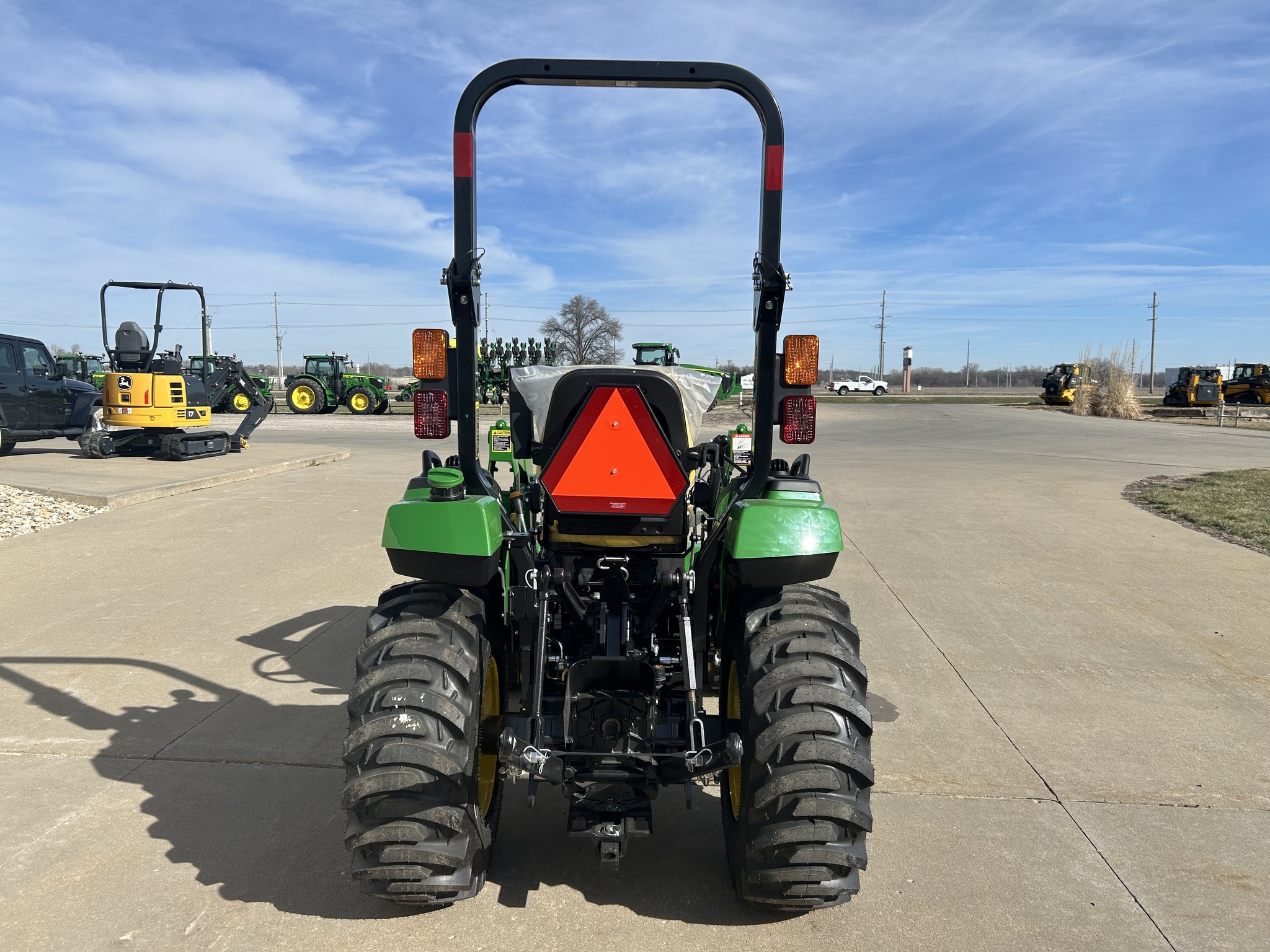  2025 John Deere 2032R at Heritage Tractor in Topeka, KS