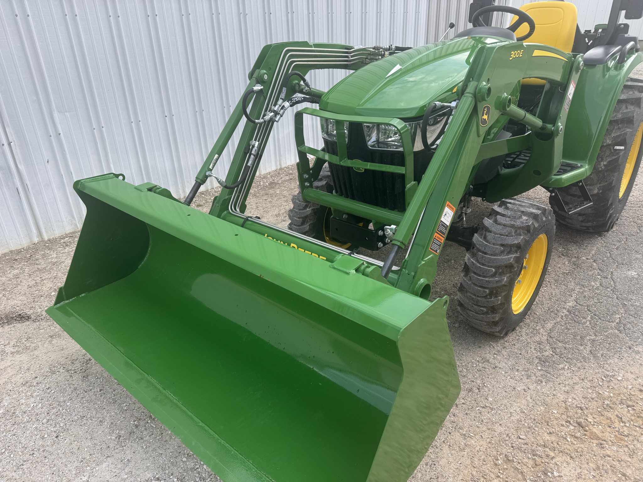  2025 John Deere 3025E at Heritage Tractor in Monmouth, IL