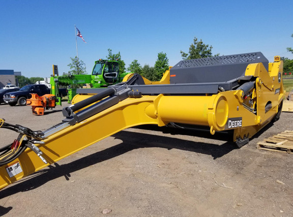 2023 John Deere 2412D E