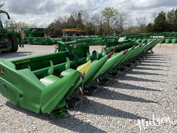 Photo of 2025 John Deere CF 12