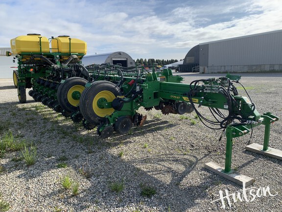Photo of 2025 John Deere 1775NT
