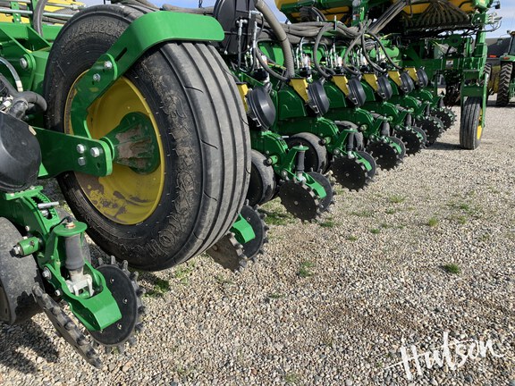 Photo of 2025 John Deere 1775NT