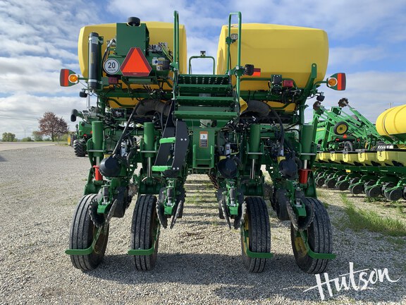 Photo of 2025 John Deere 1775NT