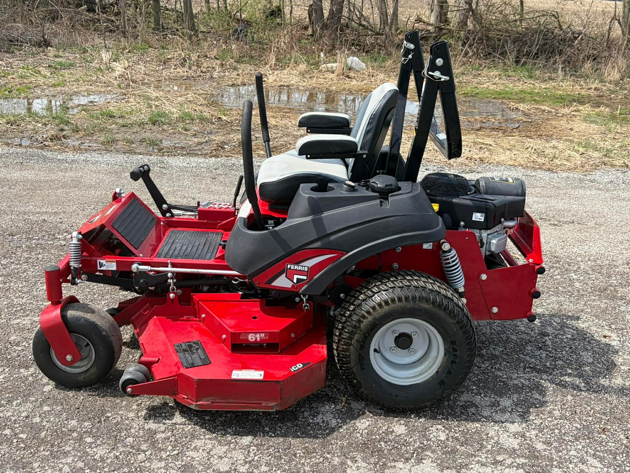 2018 Ferris IS700Z27 B61 Image 3