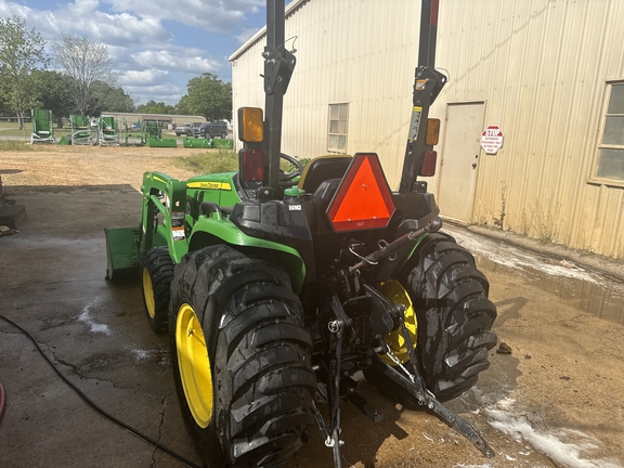 2022 John Deere 3032E Photo 5