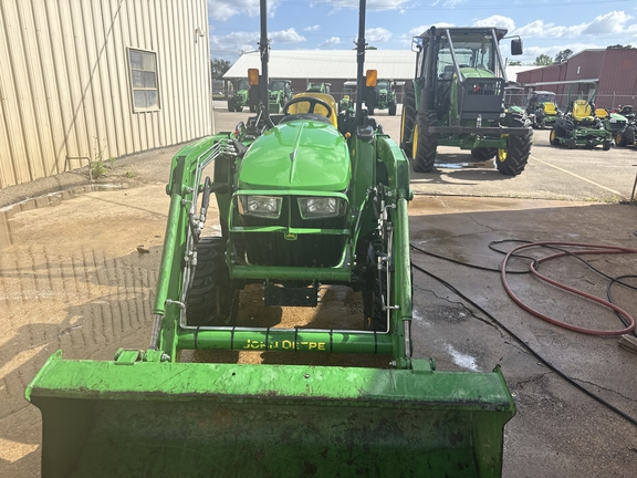 2022 John Deere 3032E Photo 7