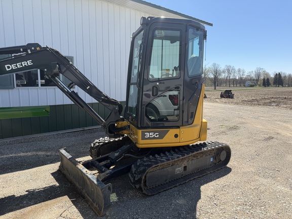 Photo of 2023 John Deere 35G