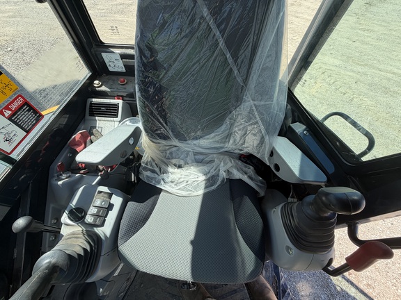 Photo of 2023 John Deere 35G