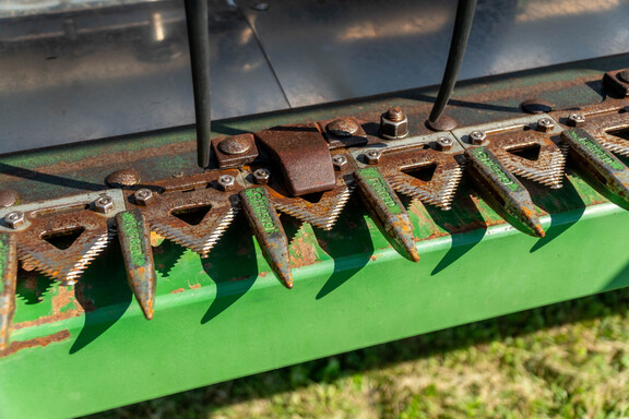 Used 2001 John Deere 920 Combine Platforms at Koenig Equipment in Anna, OH - Photo13