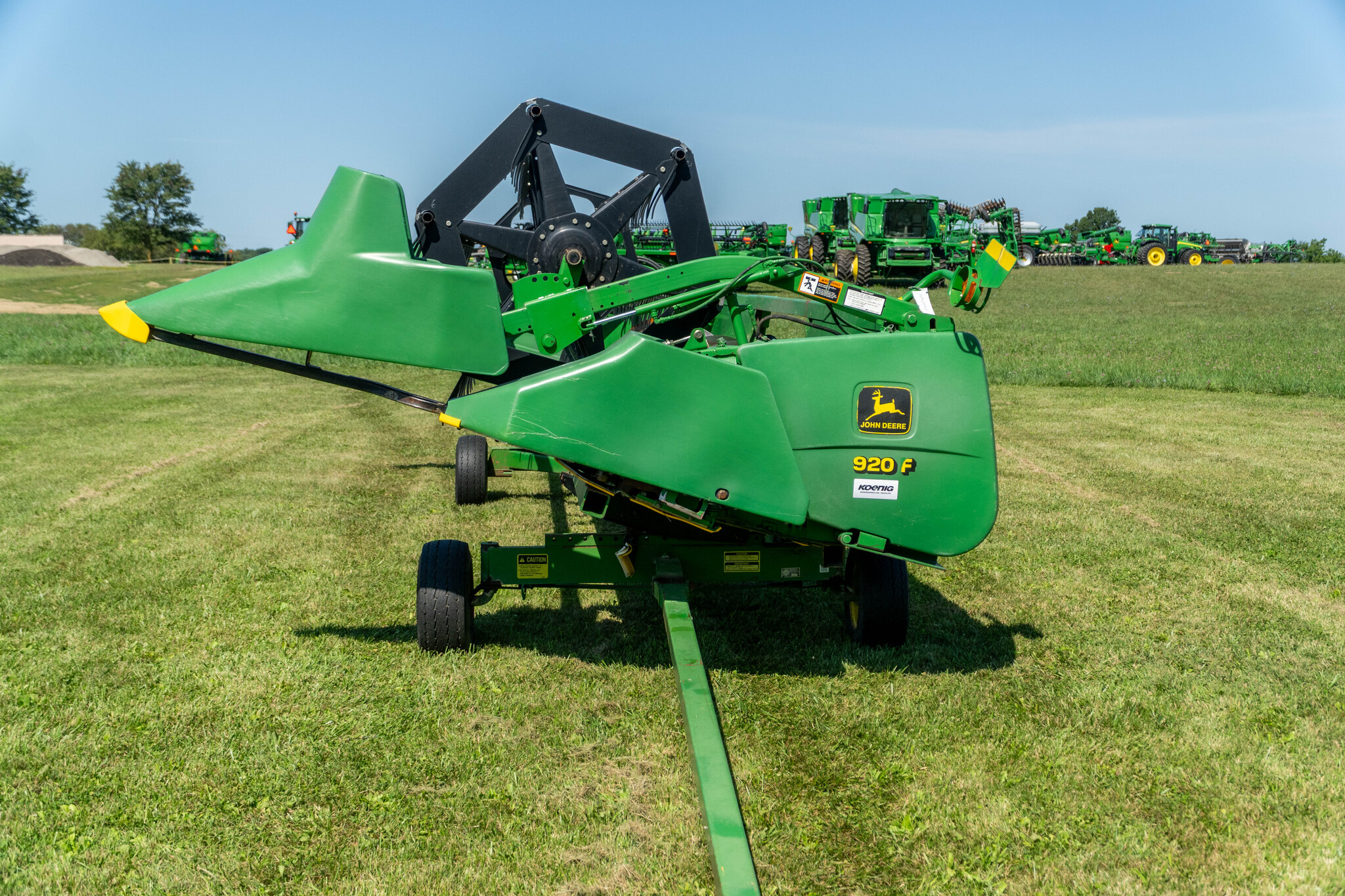 Used 2001 John Deere 920 Combine Platforms at Koenig Equipment in Anna, OH - PhotoXL1