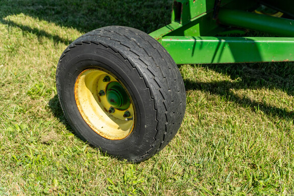 Used 2001 John Deere 920 Combine Platforms at Koenig Equipment in Anna, OH - Photo20