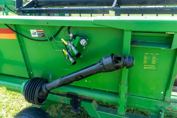 Used 2001 John Deere 920 Combine Platforms at Koenig Equipment in Anna, OH - Photo8