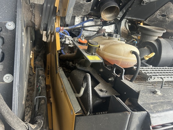Photo of 2020 John Deere 330G