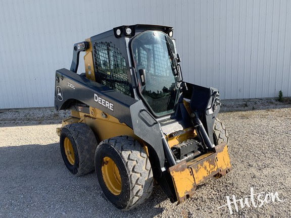 Photo of 2020 John Deere 330G