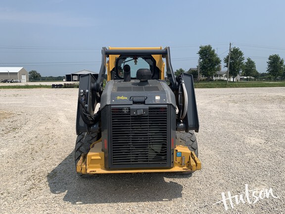 Photo of 2020 John Deere 330G