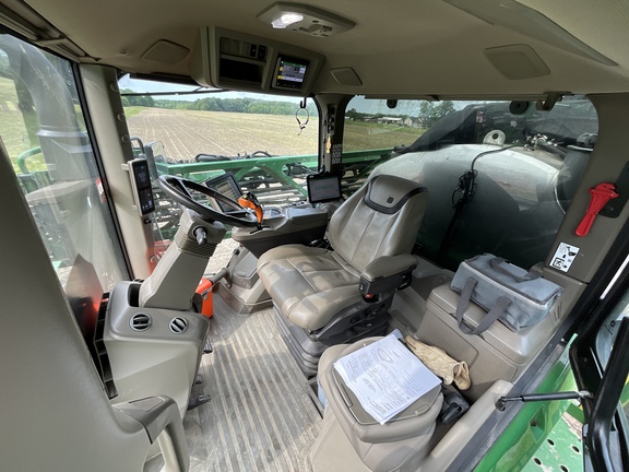 Photo of 2023 John Deere 412R