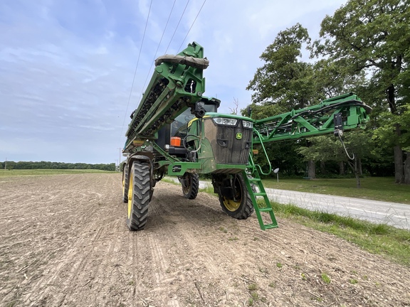 Photo of 2023 John Deere 412R