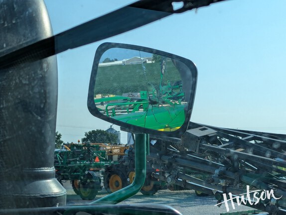 Photo of 2023 John Deere 412R