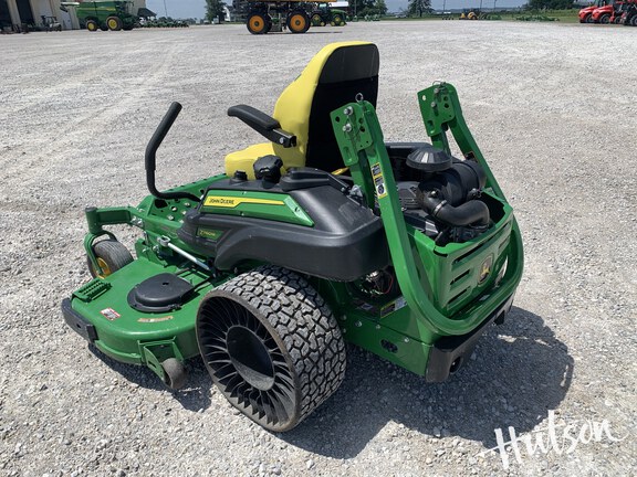 Photo of 2025 John Deere Z960M