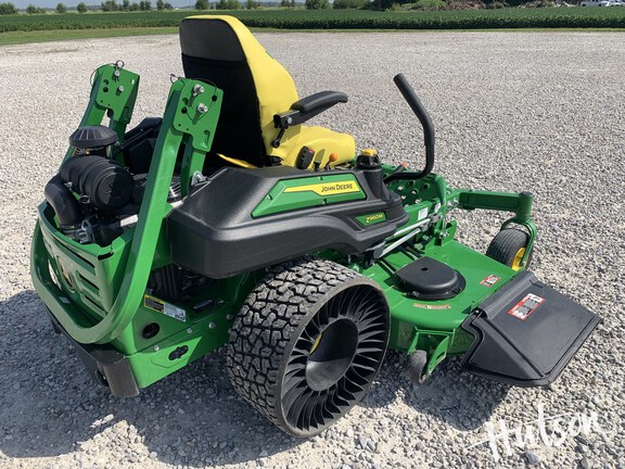 Photo of 2025 John Deere Z960M