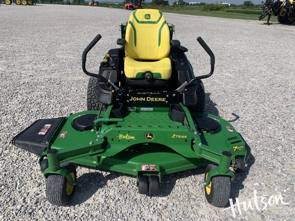 Photo of 2025 John Deere Z960M