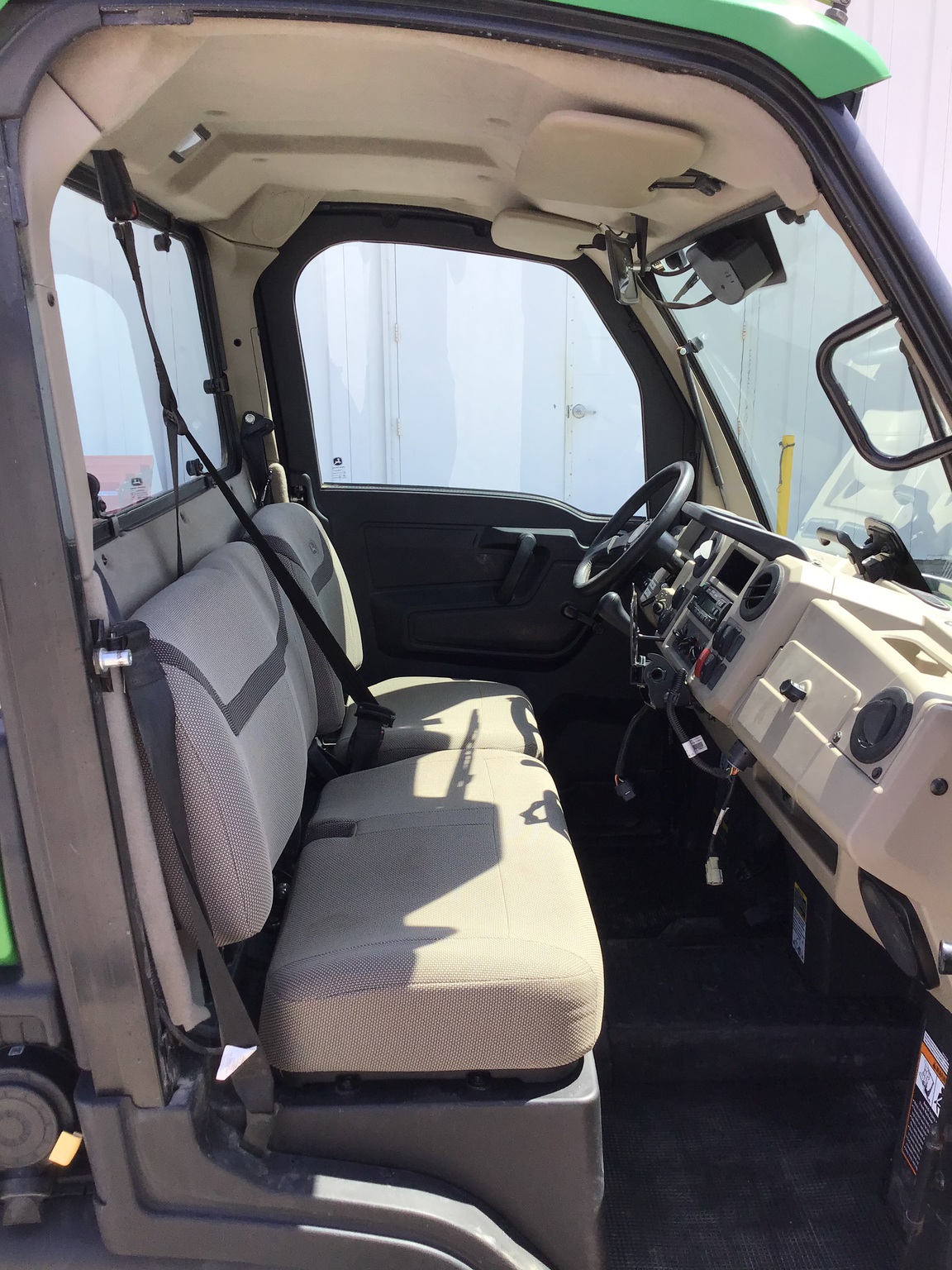 2022 John Deere XUV 835R Image 15