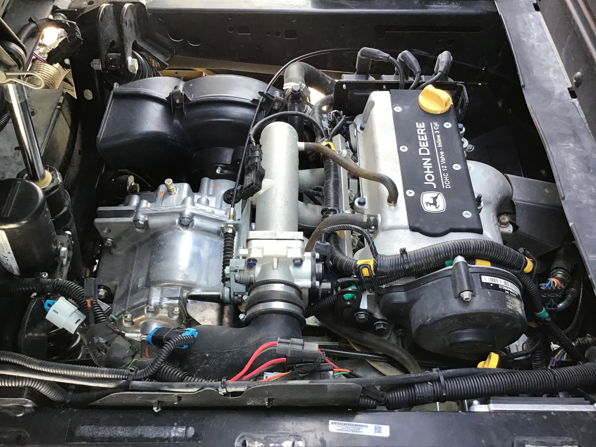 2022 John Deere XUV 835R Image 18
