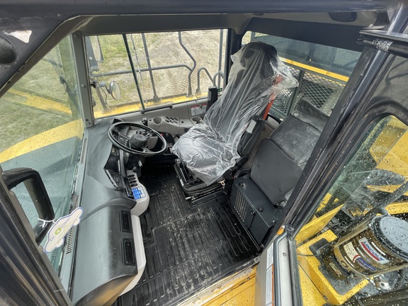 2016 Komatsu HM400-5