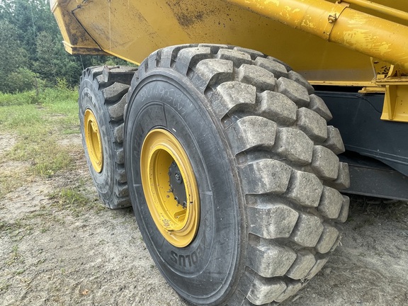 2016 Komatsu HM400-5