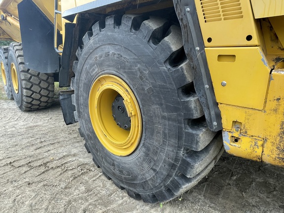 2016 Komatsu HM400-5