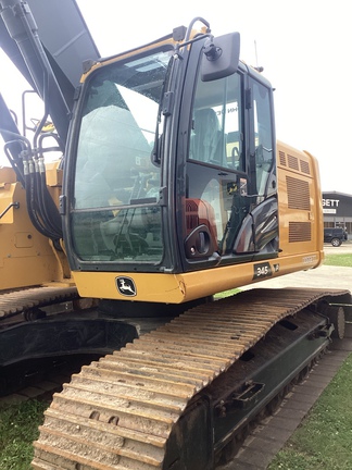 Photo of a 2023 John Deere 345 P