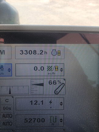 2011 John-Deere 8235R