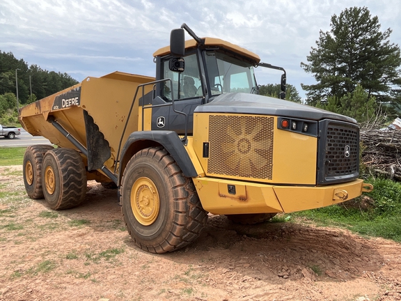 Photo of a 2016 John Deere 410E