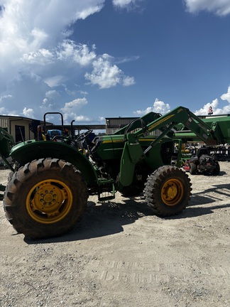 2012 John Deere 5083E-7