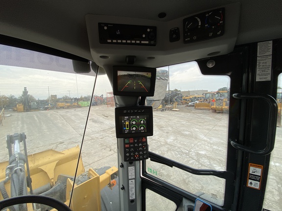 2023 John Deere 524 P