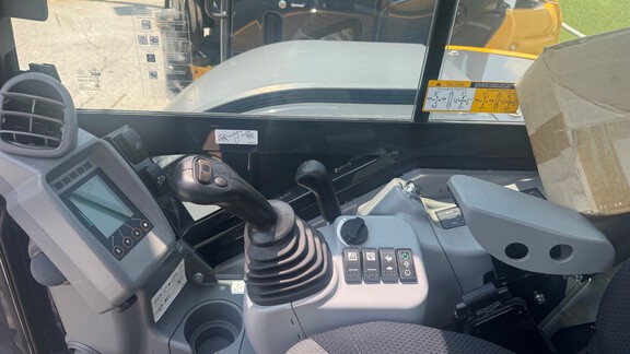 2024 John Deere 60 P-Tier-9