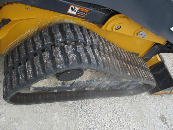 2024 John-Deere 335 P