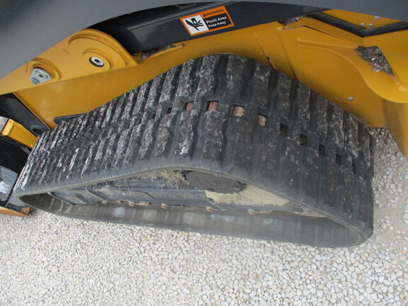 2024 John-Deere 335 P