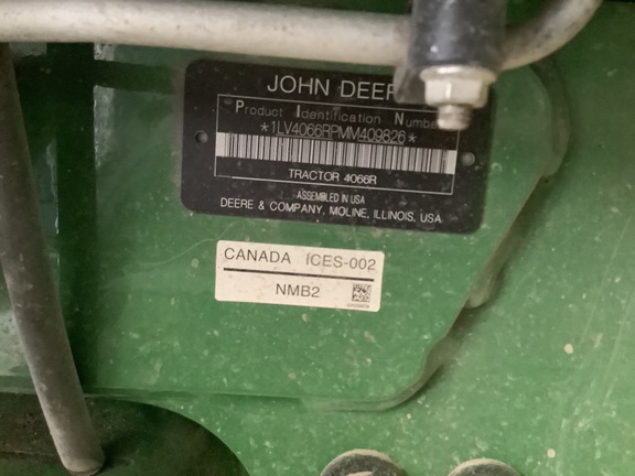 Photo of 2021 John Deere 4066R